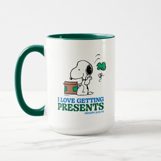 Erdnüsse | Snoopy I Liebe Anbringen von Geschenken Tasse (Links)