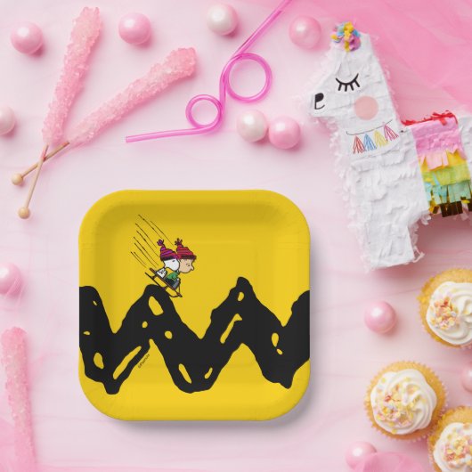 Erdnüsse | Snoopy & Linus Schlittenfahrt Pappteller (Party)