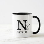 Erdnüsse | Snoopy Name & Monogramm N Tasse<br><div class="desc">Snoopy ist der liebliche Beagle von Charlie Brown im Comic-Streifen Peanuts von Charles M. Schulz. Karo aus diesem niedlichen Peanuts Design mit diesem lieblichen Hund.</div>