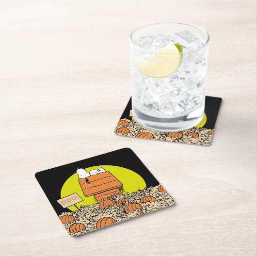 Erdnüsse | Snoopy Napping im Pumpkinpflaster Rechteckiger Pappuntersetzer (Vor Ort)