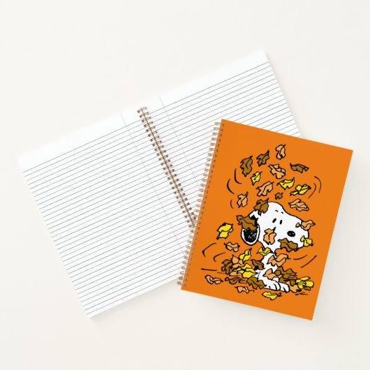 Erdnüsse | Snoopy Pile von Blätter Notizblock (Innenseite)