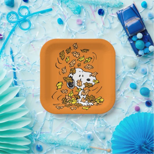 Erdnüsse | Snoopy Pile von Blätter Pappteller (Party)