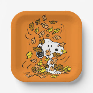 Erdnüsse   Snoopy Pile von Blätter Pappteller