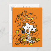 Erdnüsse | Snoopy Pile von Blätter Postkarte (Vorne/Hinten)