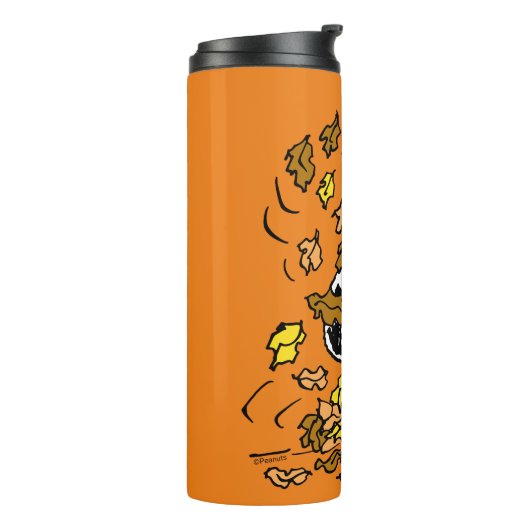 Erdnüsse | Snoopy Pile von Blätter Thermosbecher (Nach links gedreht)