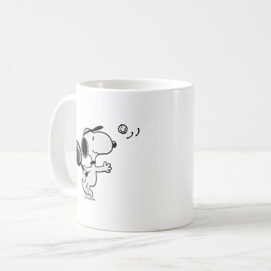 Erdnüsse | Snoopy Plays Tennis Kaffeetasse (Vorderseite Links)