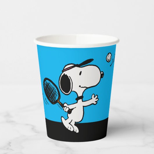 Erdnüsse | Snoopy Plays Tennis Pappbecher (Links)