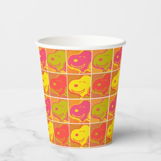 Erdnüsse | Snoopy Pop Art Pattern Pappbecher (Rückseite)