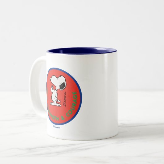 Erdnüsse | Snoopy Row Stärke & Mut Abzeichen Zweifarbige Tasse (Vorderseite Links)