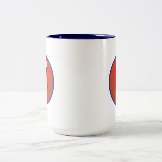 Erdnüsse | Snoopy Row Stärke & Mut Abzeichen Zweifarbige Tasse (Mittel)