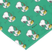 Erdnüsse | Snoopy Saxophone Player Tischdecke (Schrägansicht)