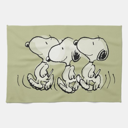 Erdnüsse | Snoopy stolziert einher Geschirrtuch (Horizontal)