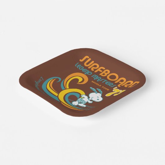 Erdnüsse | Snoopy Surfboard Longboard Wettbewerb Pappteller (Gewinkelt)