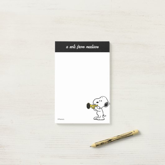Erdnüsse | Snoopy Trumpet Player Post-it Klebezettel (Auf Schreibtisch)