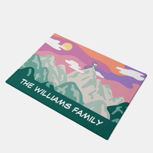 Erdnüsse | Snoopy & Truppe Wandern im Berg Fußmatte (Schrägansicht)