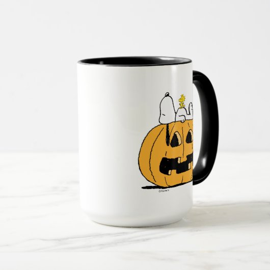 Erdnüsse | Snoopy und Jack-O-Lantern aus Holz Tasse (VorderseiteRechts)