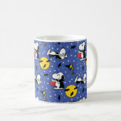 Erdnüsse | Snoopy Vampire Muster Kaffeetasse (VorderseiteRechts)