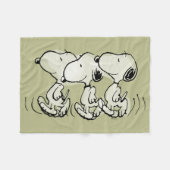 Erdnüsse | Snoopy Walking Tall Fleecedecke (Vorderseite (Horizontal))