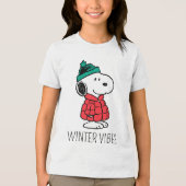 Erdnüsse | Snoopy Winter Coat & Hat Tri-Blend Shirt (Vorderseite)