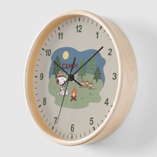 Erdnüsse | Snoopy & Woodstock am Campfire Uhr (Winkel)