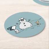 Erdnüsse | Snoopy & Woodstock Bau a Snowman Runder Pappuntersetzer (Angewinkelt)