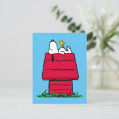 Erdnüsse | Snoopy & Woodstock Doghouse Postkarte (Stehend Vorderseite)