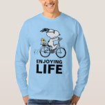 Erdnüsse | Snoopy & Woodstock Fahrrad T-Shirt<br><div class="desc">Karo in diesem phantastischen Erdnussdesign mit Snoopy und Woodstock.</div>
