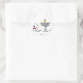 Erdnüsse | Snoopy & Woodstock Gefrorenes Birdbad Runder Aufkleber (Tasche)
