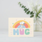 Erdnüsse | Snoopy & Woodstock Hug Postkarte (Stehend Vorderseite)