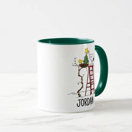 Erdnüsse | Snoopy & Woodstock Weihnachtsbaum Tasse (VorderseiteRechts)