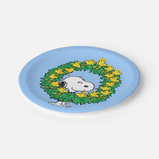 Erdnüsse | Snoopy & Woodstock Weihnachtskranz Pappteller (Schrägansicht)