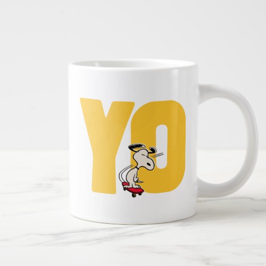Erdnüsse | Snoopy YO Skateboard Jumbo-Tasse (Rechts)