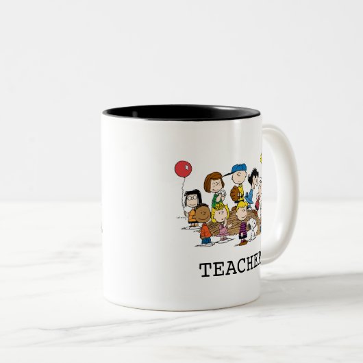 Erdnüsse | The Gang Teacher Zweifarbige Tasse (VorderseiteRechts)