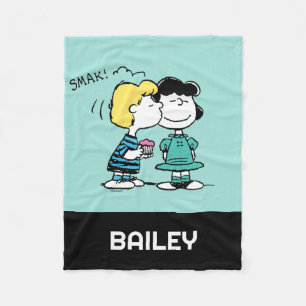 Erdnüsse Valentinstag Lucy & Schroeder Fleecedecke