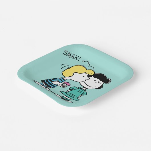 Erdnüsse | Valentinstag | Lucy & Schroeder Kiss Pappteller (Gewinkelt)