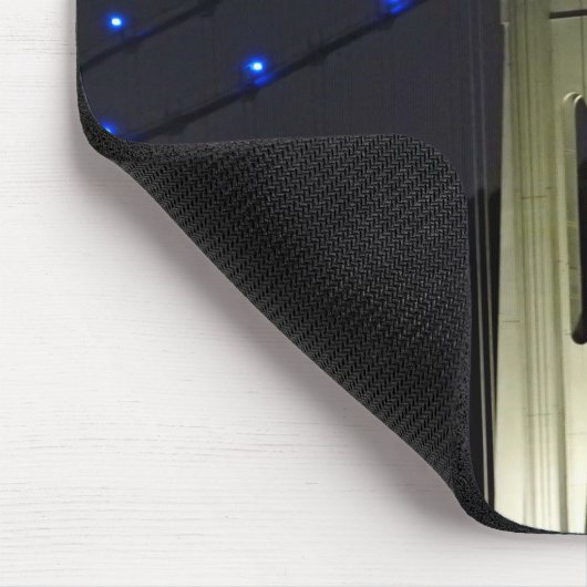 Erdscheinter Crescent Moon auf einer Brücke Mousepad (Ecke)