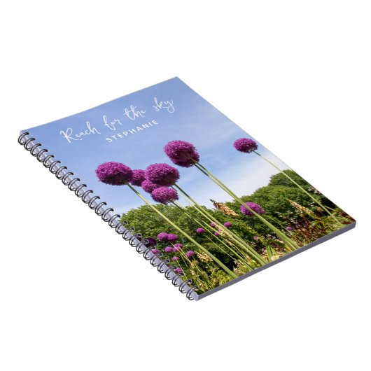 Erfahren Sie mehr über das Sky Lila Alliums Notebo Notizblock (Rechte Seite)