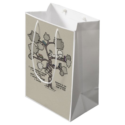 Erfahrungen Mittlere Geschenktüte (Vorderseite Schrägansicht)
