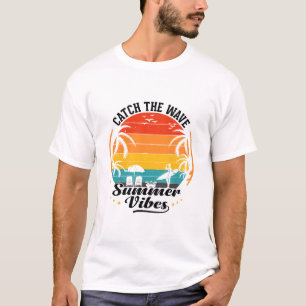 Erfasse die Sommerstimmung der Welle T-Shirt