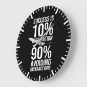 Erfolg ist 90% Vermeidung von Ablenkungen, lustige Große Wanduhr (Winkel)