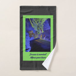 Erfolg ist das Überleben, gib deine Ängste weg. Handtuch