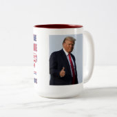 Erfolg ist die beste Rache - Trump 2024 Zweifarbige Tasse (VorderseiteRechts)