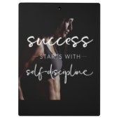 Erfolg und Disziplin - Frauenym Motivierend Klemmbrett (Rückseite)