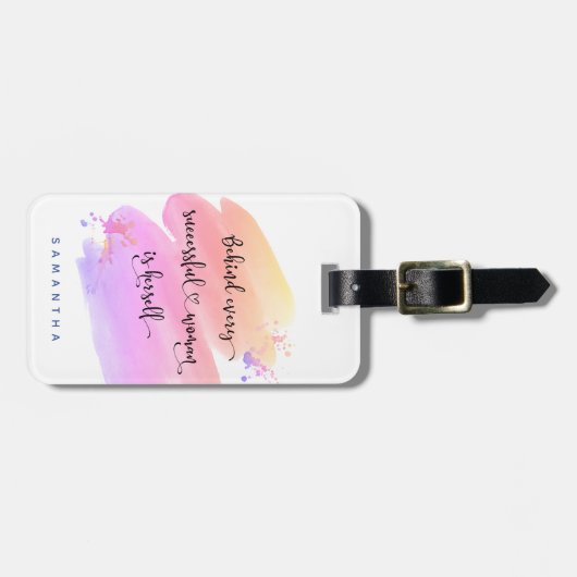 Erfolgreiches Zitat der Frau Pink-Aquarelltypograf Gepäckanhänger (Vorderseite horizontal)