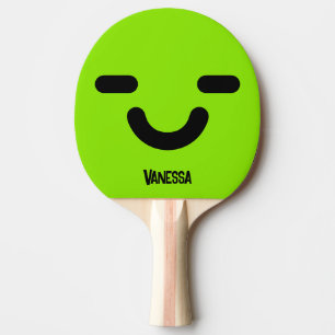 Erfreutes Gesicht Grün mit Namen Tischtennis Schläger