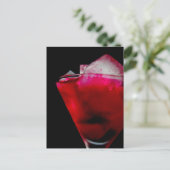 Erfrischender roter und rosa Cocktail Postkarte (Stehend Vorderseite)