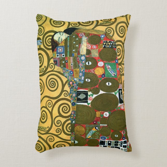 Erfüllung alias The Embrace von Gustav Klimt Dekokissen (Vorderseite(Vertikal))