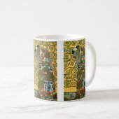 Erfüllung alias The Embrace von Gustav Klimt Kaffeetasse (VorderseiteRechts)
