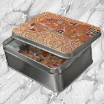 Erfüllung durch Gustav Klimt, Vintager Jugendstil Puzzle<br><div class="desc">Fulfilment (auch: The Embrace) (1909) von Gustav Klimt ist ein Vintages Viktorianisches Era Symbolismus feine Kunst Liebe und Romantik Porträtmalerei mit einem jungen Ehepaar,  das kurz davor steht,  sich zu küssen. Über den Künstler: Gustav Klimt (1862-1918) war ein österreichischer Symbolik-Maler und einer der prominentesten Mitglieder der Wiener Jugendstil-Bewegung.</div>