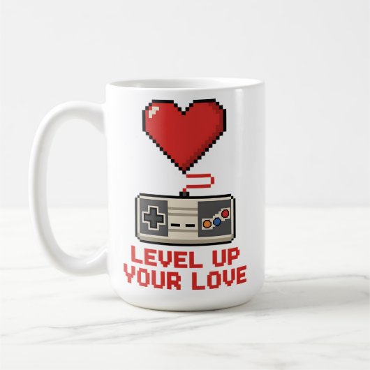 Erhöhe Deine Liebe, Retro-Pixel-Gaming-Design Kaffeetasse (Links)